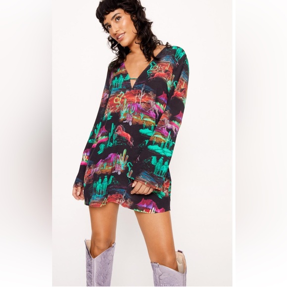 Nasty Gal Dresses & Skirts - NWT NASTY GAL- Rodeo Plunge Smock Mini Dress size 2